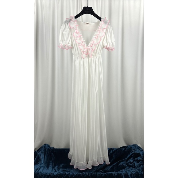 Vintage Other - Vintage Bloomies Ivory Ruffle Nightgown Romantic Maxi Small